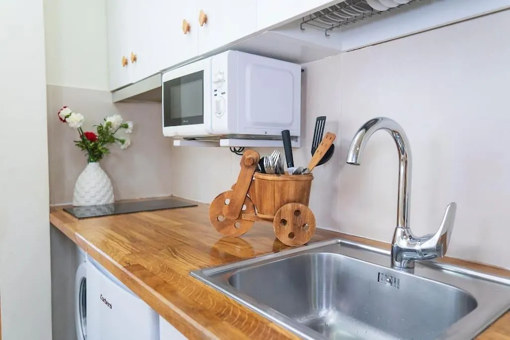 3 Bedrooms City Center And Beach Malaga Apartment